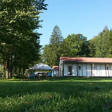 Riverlodge Tcs Training & Freizeit Ag Хостел Интерлакен